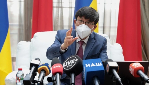 Україна та Китай працюють над угодою про «безвіз» – посол КНР