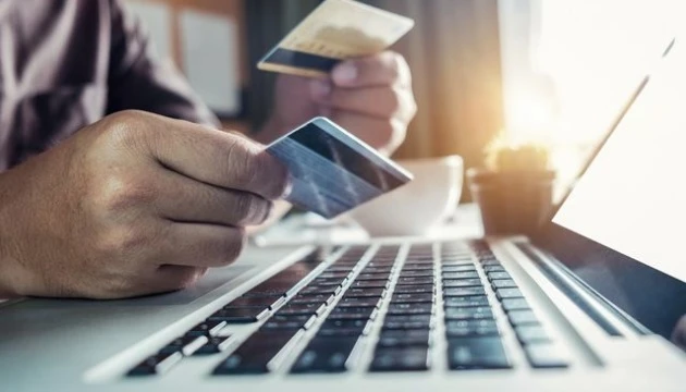 Moneyveo спільно з Visa, Ibox Bank та Новою поштою анонсували випуск кредитної картки