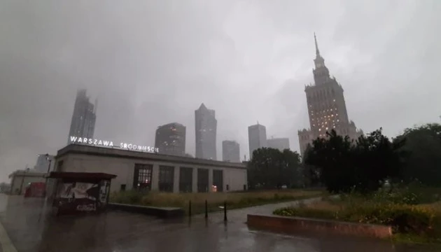 Над Варшавою пронісся буревій
