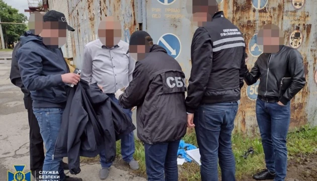 СБУ викрила на хабарі керівництво одного із підприємств Міноборони у Львові