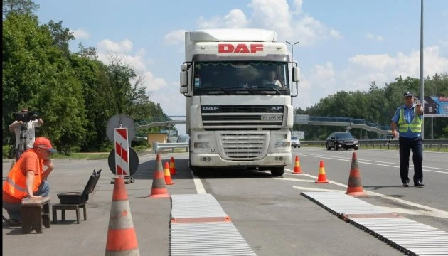 Шмигаль пояснив, як має відбуватися ваговий контроль вантажівок