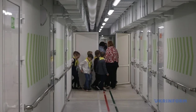 У Міносвіти сказали, скільки школярів повернулися із дистанційного на очне навчання
