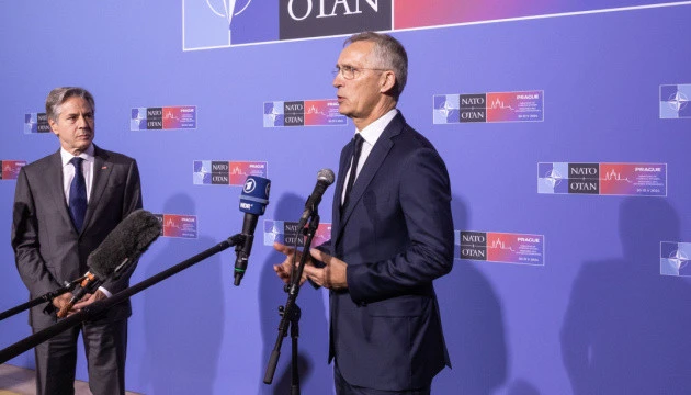 Відповіддю НАТО на ядерну риторику РФ є надійна система ядерного стримування - Столтенберг