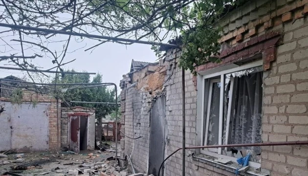Ворог із вечора понад 10 разів атакував п'ять районів Дніпропетровщини, є постраждалий