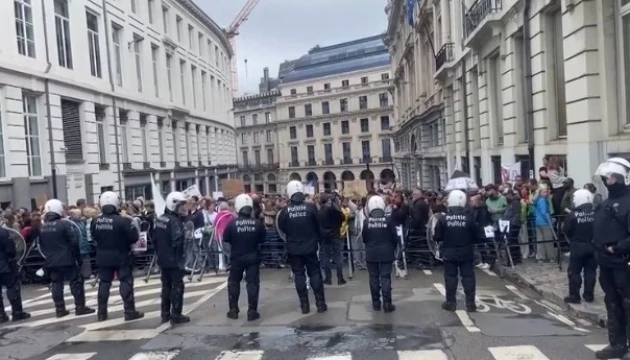 У Брюсселі на акції проти скорочення фінансування освіти сталися сутички