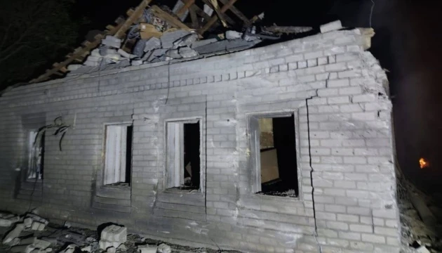 Росіяни з вечора атакували три райони Дніпропетровщини, постраждав чоловік