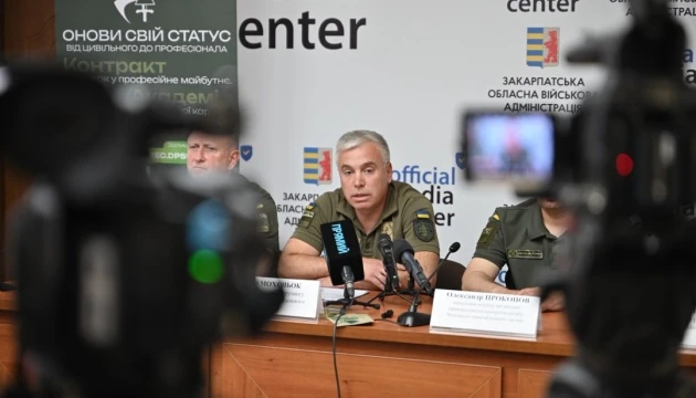 Туристичний сезон: на Закарпатті прогнозують значні черги на кордоні в червні
