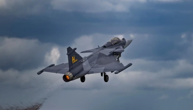 Saab і Helsing провели поєдинок між літаками, керованими ШІ, та справжнім пілотом