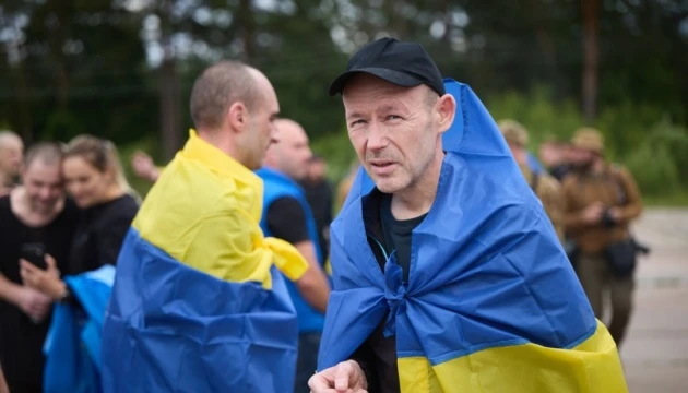 Відбувся другий етап обміну важкопоранених та хворих військовополонених – Зеленський