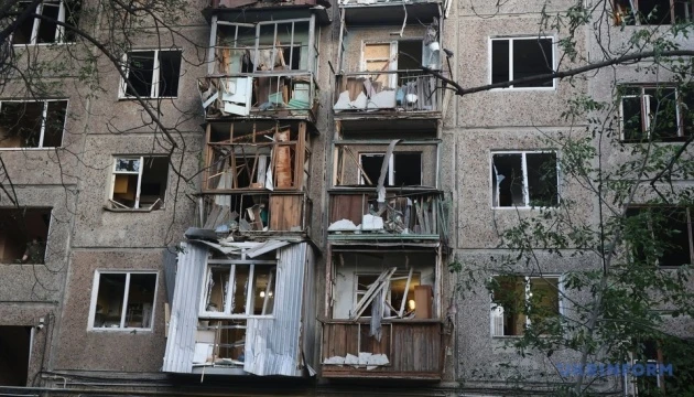 Був рекорд - понад 5000 за одну атаку: мер Харкова розповів про заміну вікон після «прильотів»