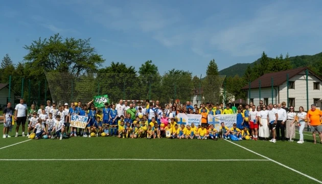 На Буковині пройшов дитячий футбольний турнір «Кубок Карітасу»