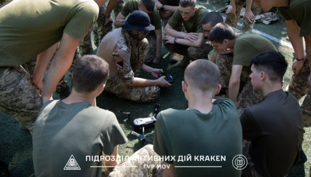 Бійці спецпідрозділу ГУР Kraken провели вишкіл для вихованців ліцею Богуна
