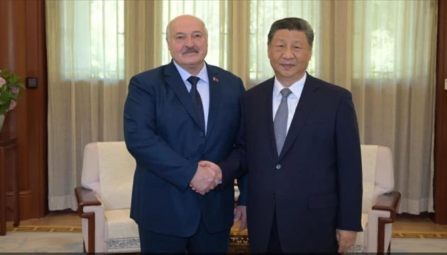 Експерт - про візит Лукашенка в Пекін: Сі через співпрацю з Білоруссю хоче посилити свій вплив у ЄС