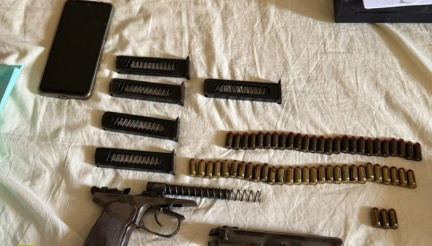 Затримали агента ФСБ, який займався підпалами військових автівок і готував убивство у Києві