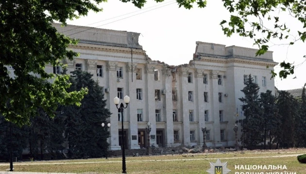 У Херсоні внаслідок комбінованого обстрілу Центрального району загинув цивільний