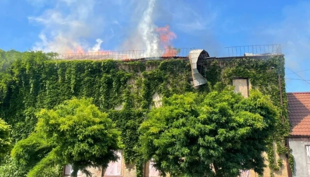 Загарбники за день атакували два райони Дніпропетровщини, поранена жінка