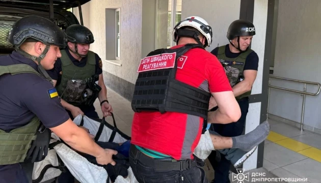 У Нікополі внаслідок атаки РФ загинув цивільний, ще один - поранений