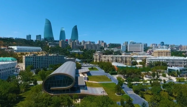 Аудіогід українською з’явився в Азербайджанському національному музеї килима