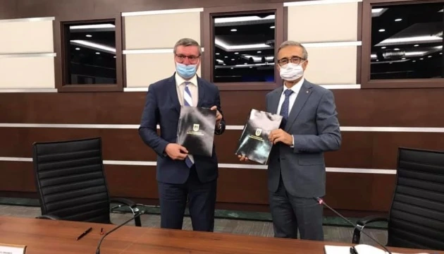 Україна й Туреччина підписали меморандум про співпрацю у стратегічних галузях