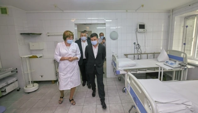 Зеленський доручив розв'язати проблему з корпусами Запорізького госпіталю