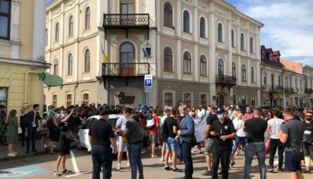 У Коломиї підприємці мітингують проти 