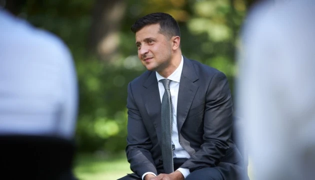 Зеленський прибув на Закарпаття