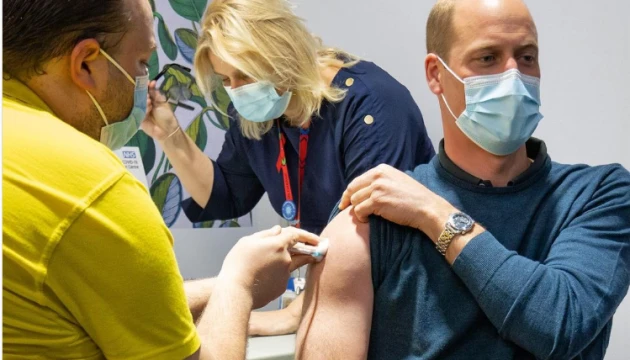 Принц Вільям вакцинувався від COVID-19