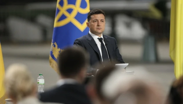 Зеленський призначив трьох послів