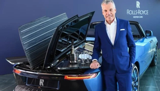 Лише три екземпляри: Rolls-Royce представив авто для обраних