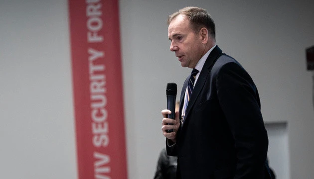 Німеччина і Франція не надто активно впливають на РФ - генерал Годжес