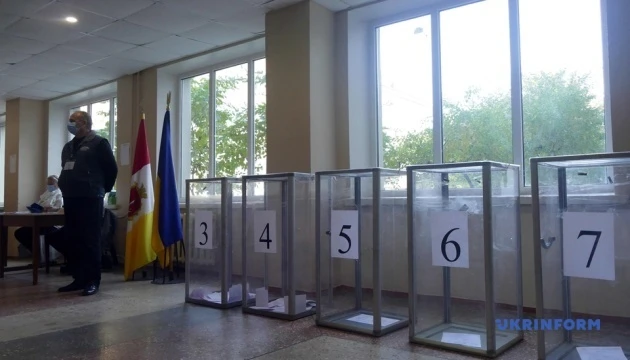Другий тур місцевих виборів: явка на 12.00 становила 8,6% - ОПОРА
