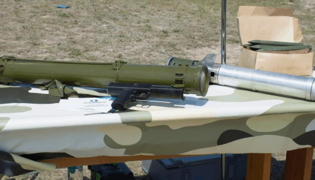 Українська армія отримала кілька сотень нових вогнеметів