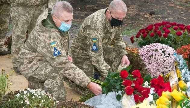 На місці катастрофи Ан-26 на Харківщині пройшла панахида