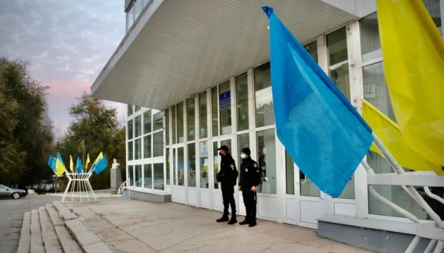 У Херсоні всі виборчі дільниці закрилися вчасно - поліція