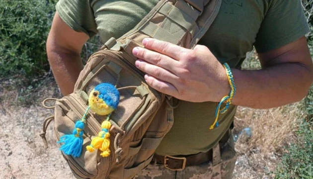 З полону повернувся миколаївський морпіх Олександр Проценко, дружина якого виготовляла «соняшникові обереги»
