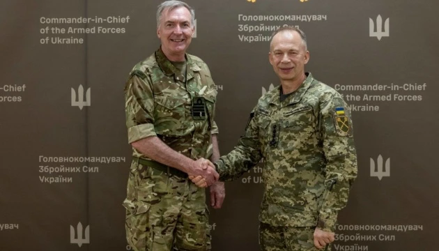 Сирський обговорив із начальником Штабу оборони Британії критичні потреби ЗСУ