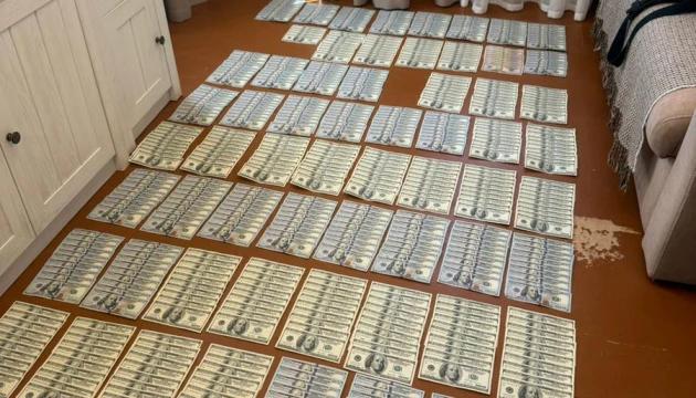 ДБР викрило посадовця ВЛК та медсестру, які підробляли документи для ухилянтів