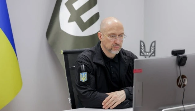 Кожна бригада отримуватиме по 7 мільйонів на батальйони, що діють на лінії боєзіткнення - Шмигаль