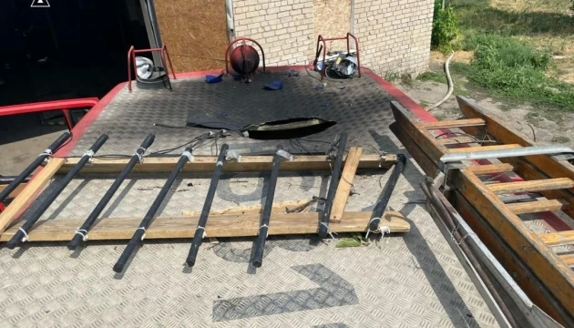 Росіяни обстріляли рятувальників в Оріхові, пошкоджене пожежне авто