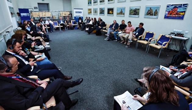 Делегація ОБСЄ обговорила з українськими журналістами питання свободи слова в умовах війни