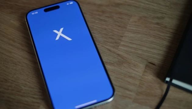 Франція відкрила провадження проти соцмережі X через «упередженість алгоритму»