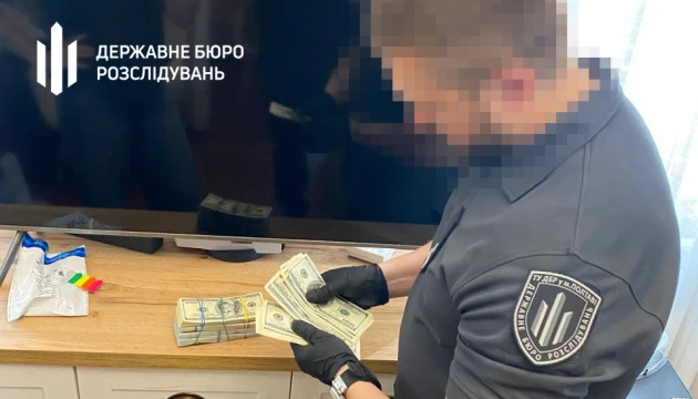 Земля, елітні авто і мільйони в банках: розшукали активи фігурантів справи про фіктивні дрони для ЗСУ