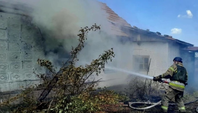 Ворог протягом дня атакував КАБами і дронами два райони Дніпропетровщини, є загиблий