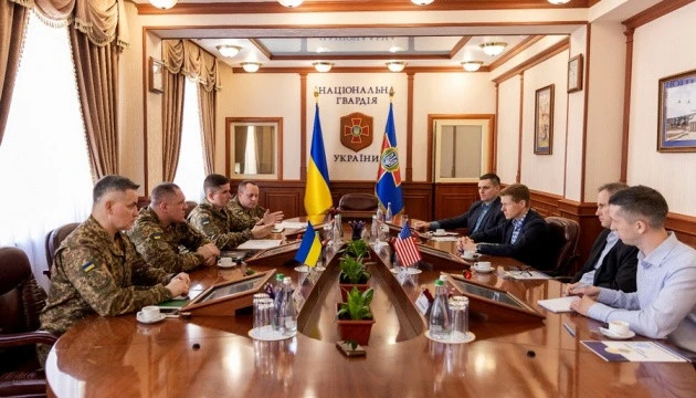 Півненко обговорив з військовим представником посольства США посилення Нацгвардії України