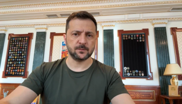Зеленський: Путін має заробляти менше, і тоді безпеки у світі буде більше