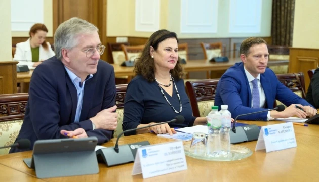 Посол ЄС і генпрокурор України обговорили продовження реформування прокуратури