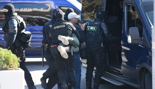 У Білорусі під час Маршу справедливості затримали щонайменше 230 осіб