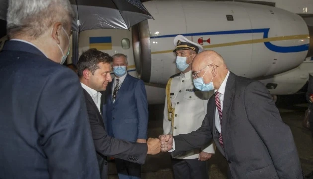 Зеленський розпочав офіційний візит до Словаччини