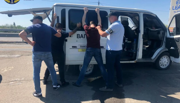 Мільйон на місяць: у Херсоні на хабарі викрили посадовця Укртрансбезпеки
