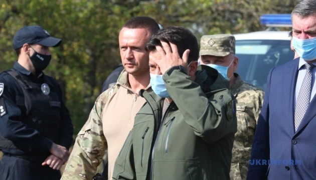 Зеленський прибув на Харківщину й пообіцяв допомогу родинам загиблих та постраждалих